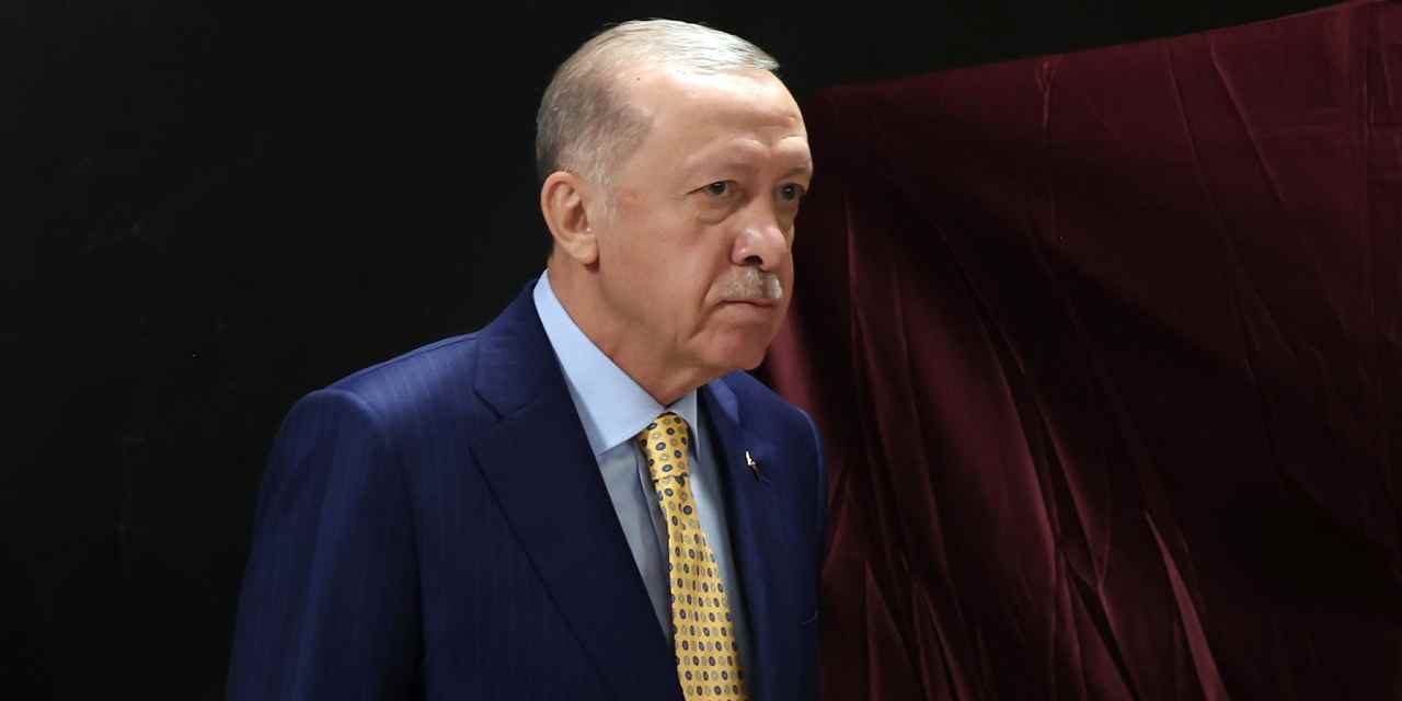 AKP'li Cumhurbaşkanı Erdoğan'dan oy verme işlemi biter bitmez mesaj: 'Sandıklara sahip çıkın'