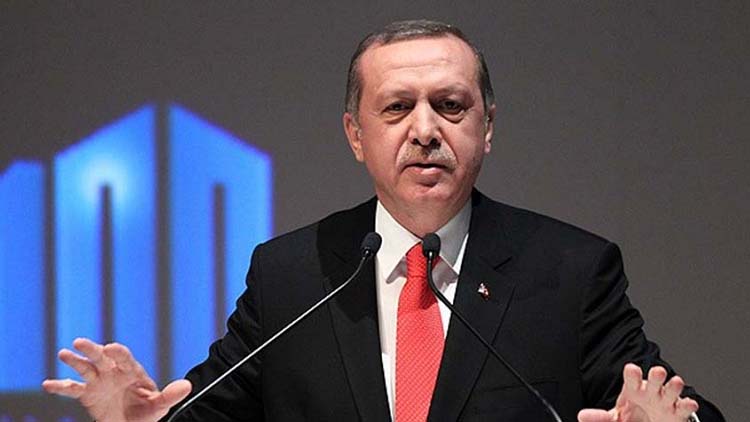 Erdoğan'dan S-400 açıklaması: Rusya ile anlaşma yaptık, geri adım atmayacağız 