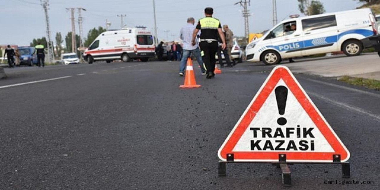 Sivas'ta Otomobil Devrildi: 5 Yaralı