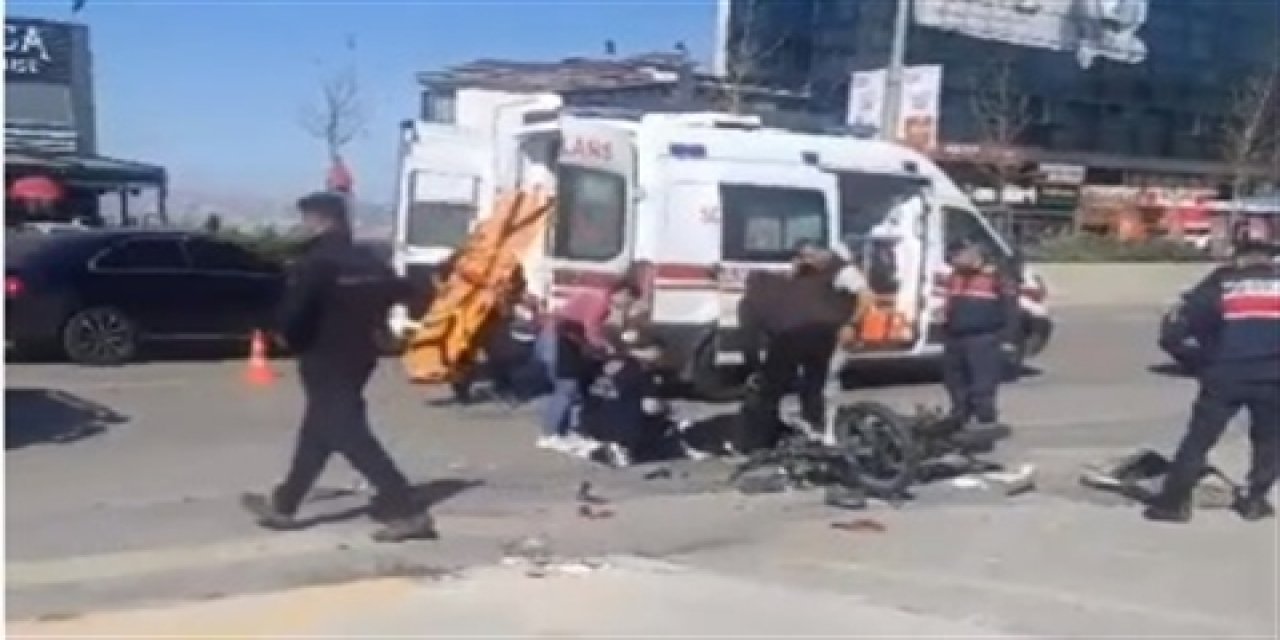 Ankara'da Otomobilin Çarptığı Motosikletli Ağır Yaralandı