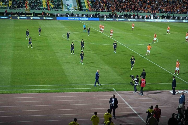 TRT Spor'a Göre Fenerbahçe'nin Süper Kupa Maçının Yarıda Kalması Nedeniyle Aldığı Ceza Belli Oldu