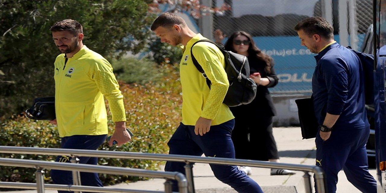 Fenerbahçe Kafilesi Olympiakos Maçı İçin Yunanistan'da