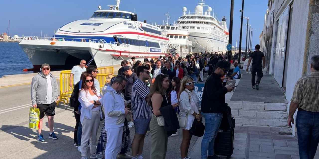 Kapıda vize uygulaması başladı: Rodos'a Türk turist akını, binlerce kişi gitti