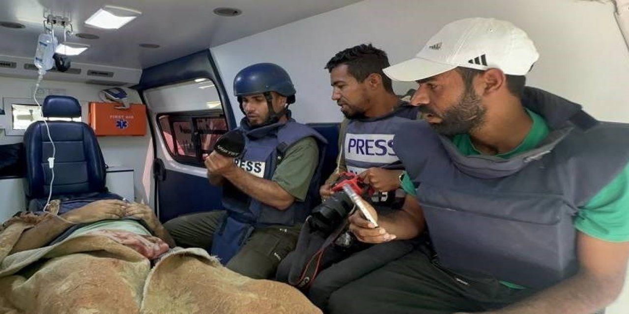 İsrail Gazetecilere Saldırdı! TRT Ekibi Yaralandı