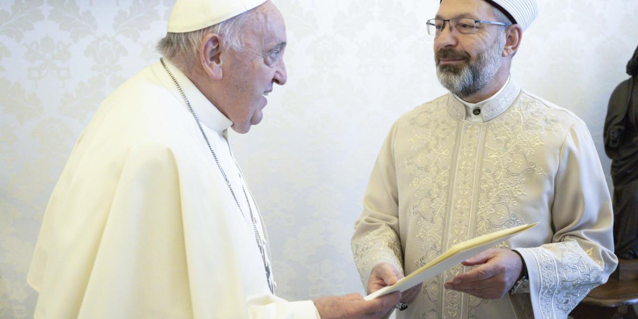 Diyanet İşleri Başkanı Erbaş, Papa ile Görüştü