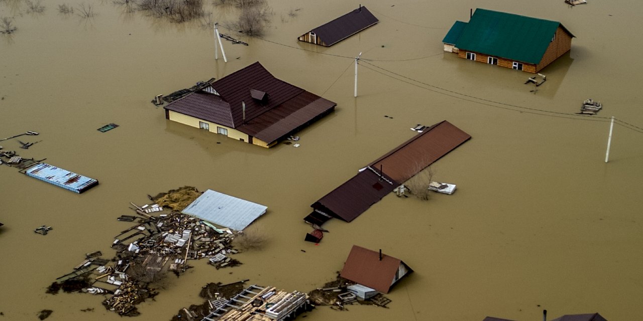 Kazakistan'da Sel Bölgelerinden Tahliye Edilen Kişi Sayısı 100 Bini Aştı