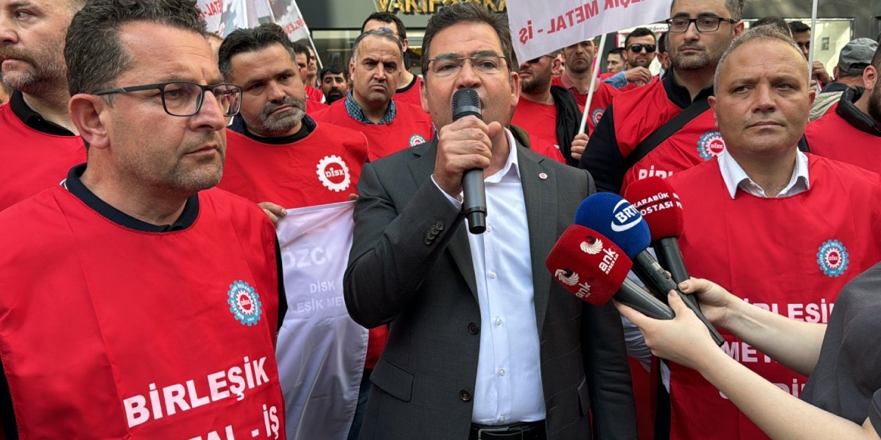 Birleşik Metal-İş Sendikası Başkanı Özkan Atar, Karabük'te Marzınc İşçilerine Destek Verdi
