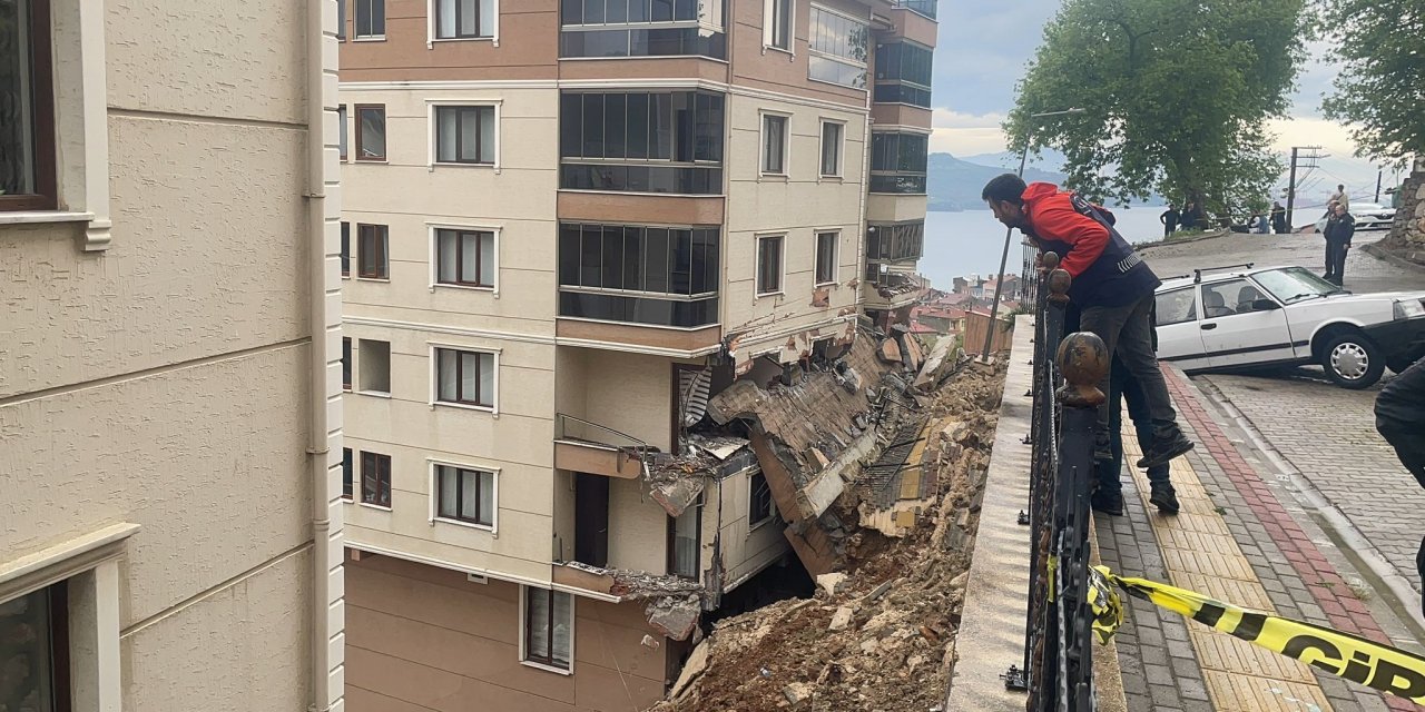 Bursa'da İstinat Duvarı Çöktü: 2 Yaralı