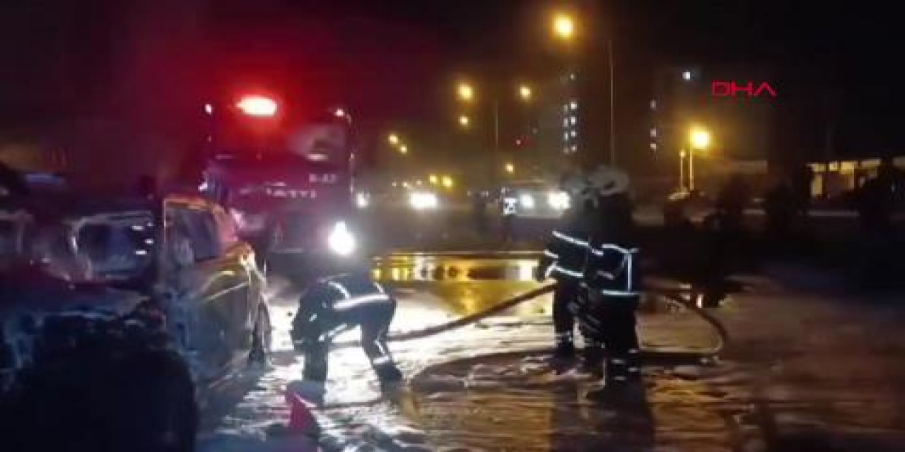 Gece Felaketi: Seyir Halinde Motoru Tutuşan Cip Alev Alev Yandı