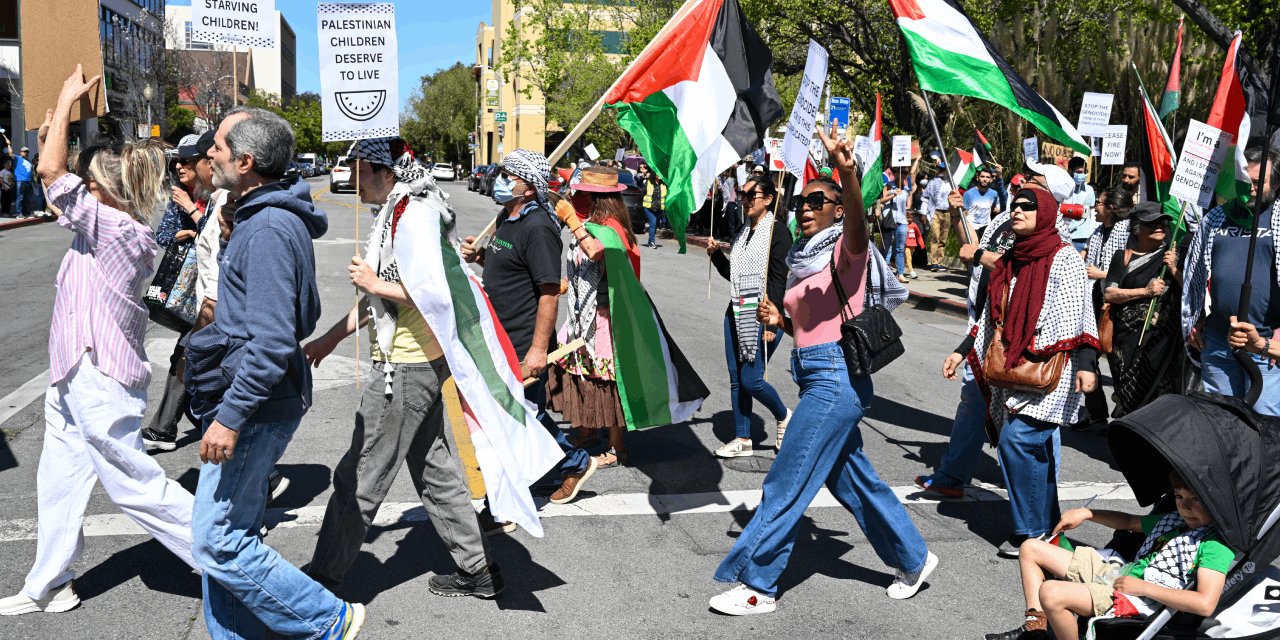 Nimbus Projesi ve İsrail'in Gazze Saldırıları Kaliforniya'da Protesto Edildi