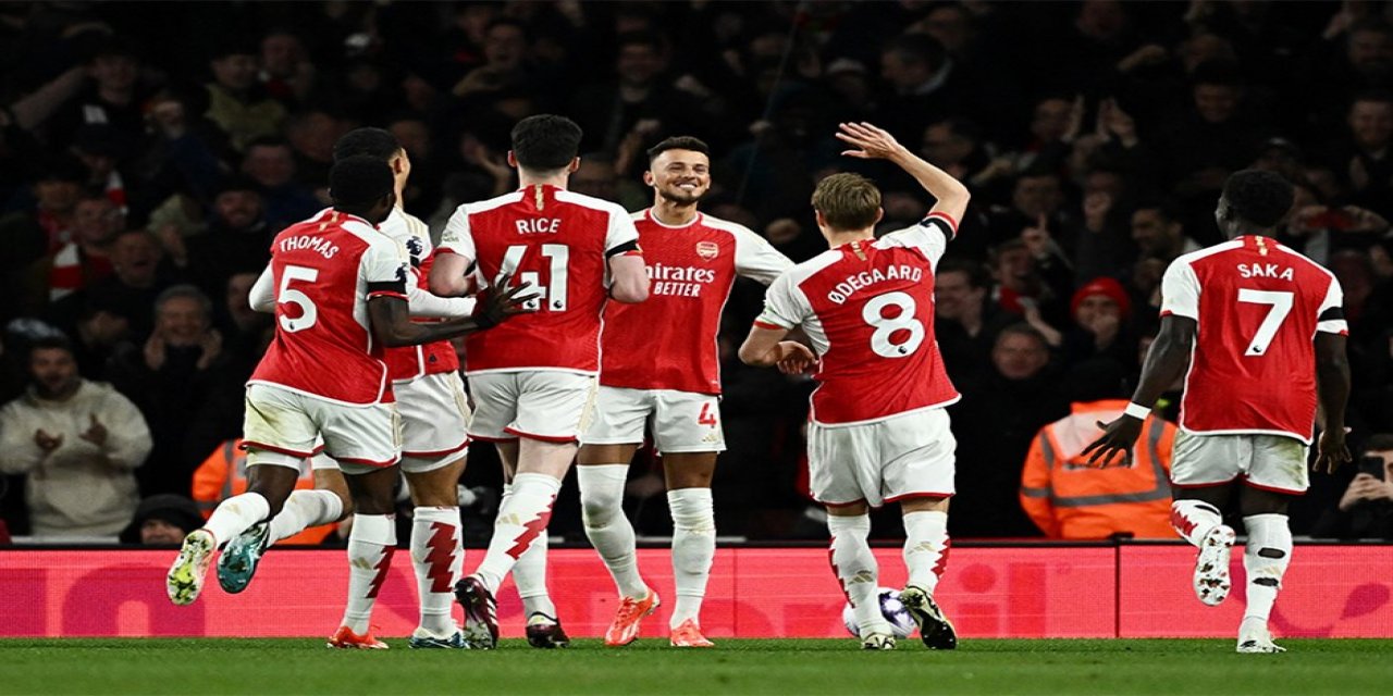 Arsenal Gol Oldu Yağdı! Derbide Tarihi Fark