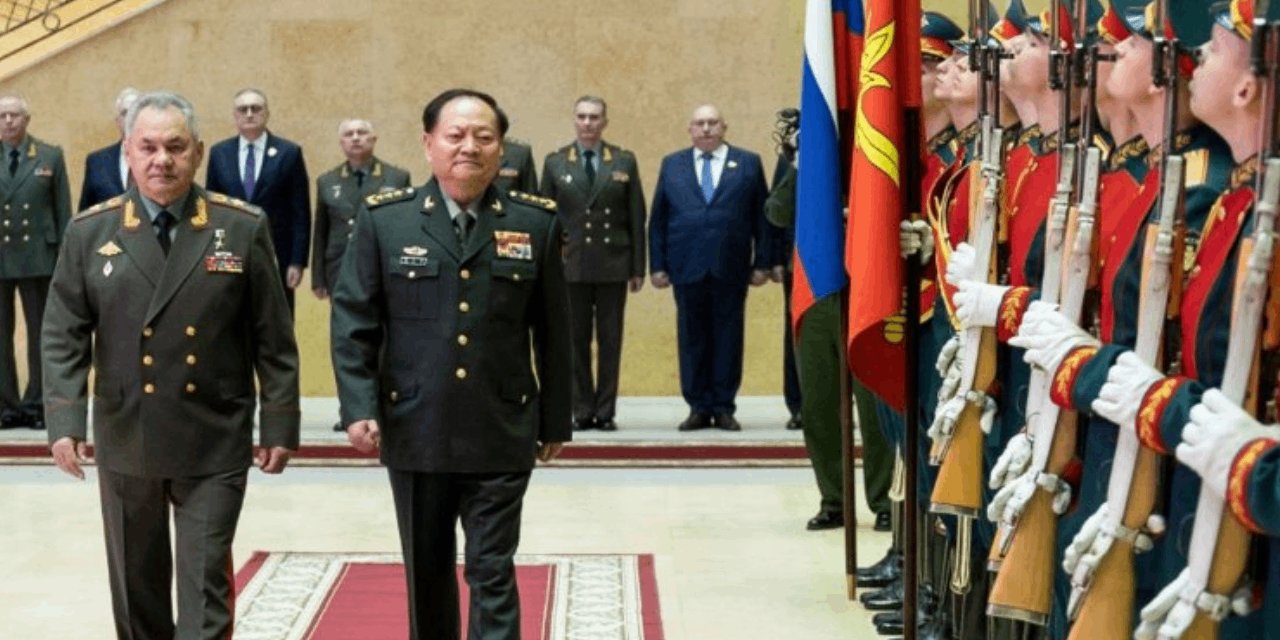 Rusya ve Çin Savunma Bakanları Askeri İşbirliğini Görüştü