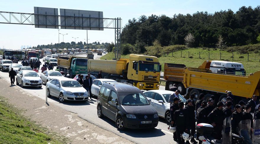 İstanbul güne bu operasyonla başladı! Trafik polisleri gözaltında...