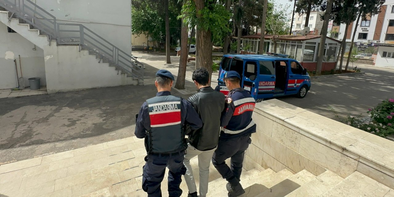 Terör Bağlantılı Silah Kaçakçısı Gaziantep'te Yakalandı