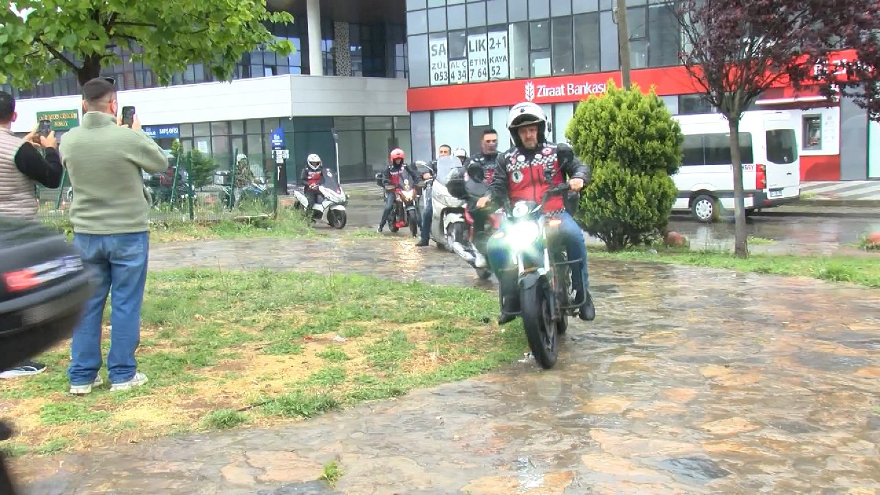 Motosikletlilerden Oğuz Murat Aci ve Mert Çakır için 'Adalet konvoyu'