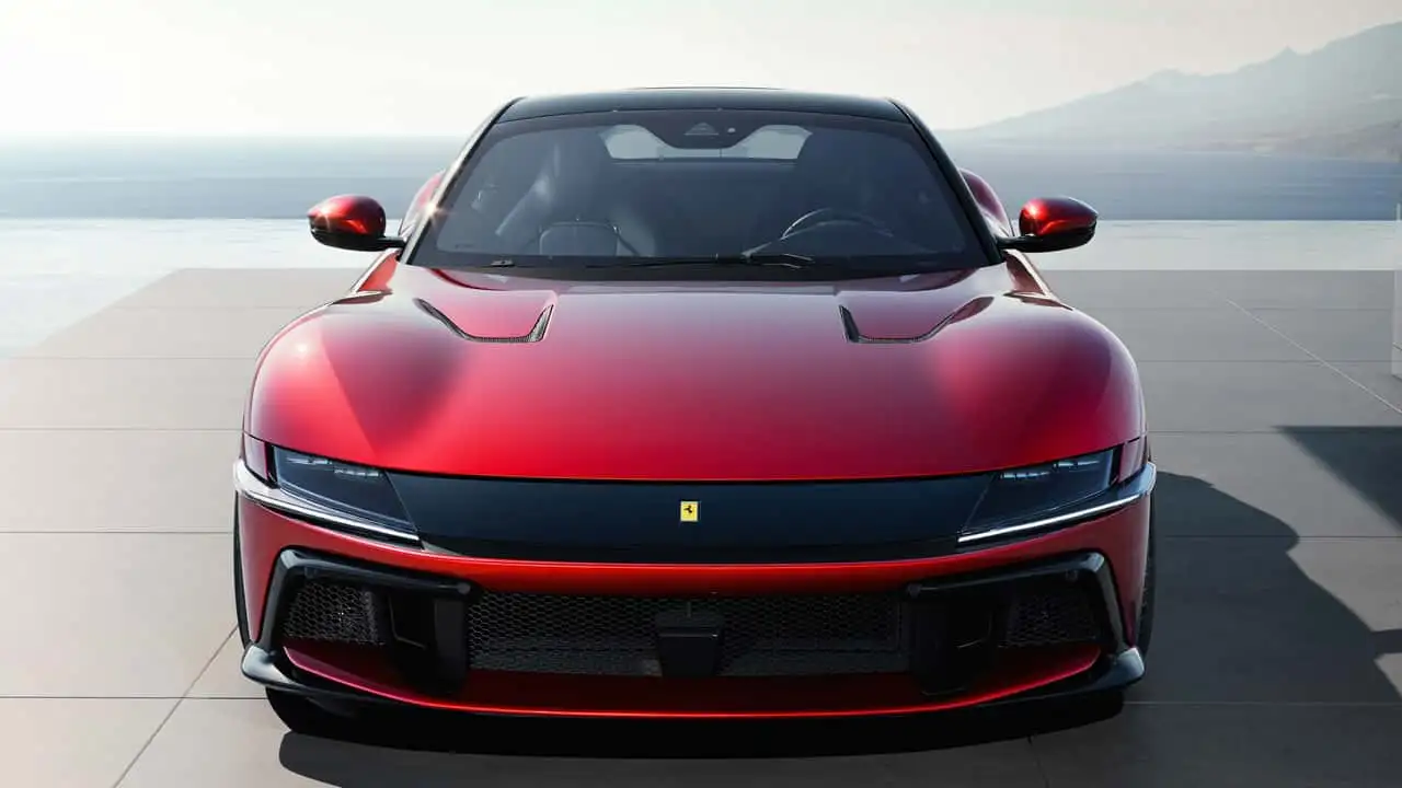 Ferrari'nin Bugüne Kadarki En Güçlü Otomobili Tanıtıldı: 819 Beygir Gücünde! Değeri Vergiler Hariç 15 Milyon Liranın Üzerinde