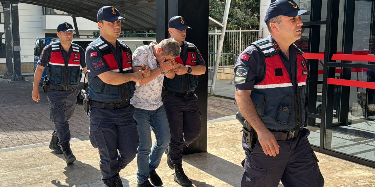 Antalya'da Yayaya Çarpan Alkollü Sürücü Tutuklandı