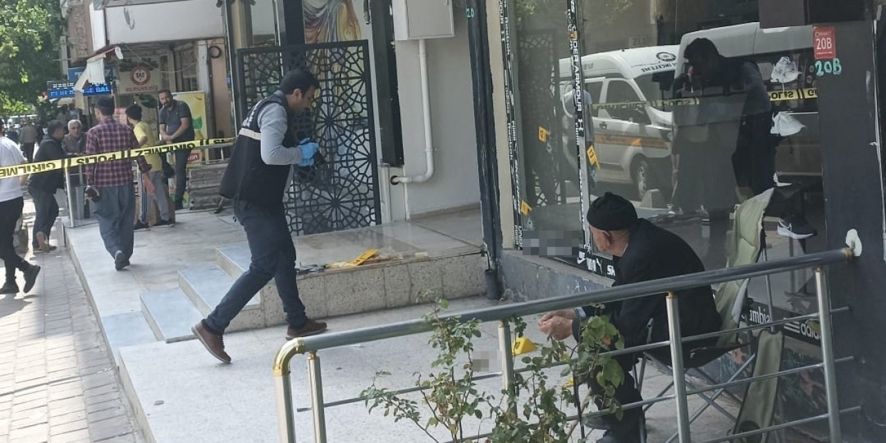 İşyerine girerken kurşun yağmuruna tutuldu