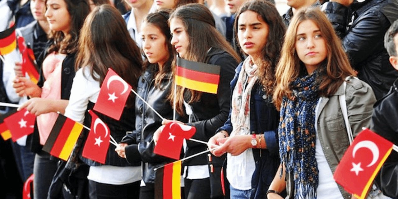 Bakanlık Tarafından Açıklanan Verilere Göre, Yurt Dışında Yaşayan Türk Vatandaşı Sayısı Ne Kadar?