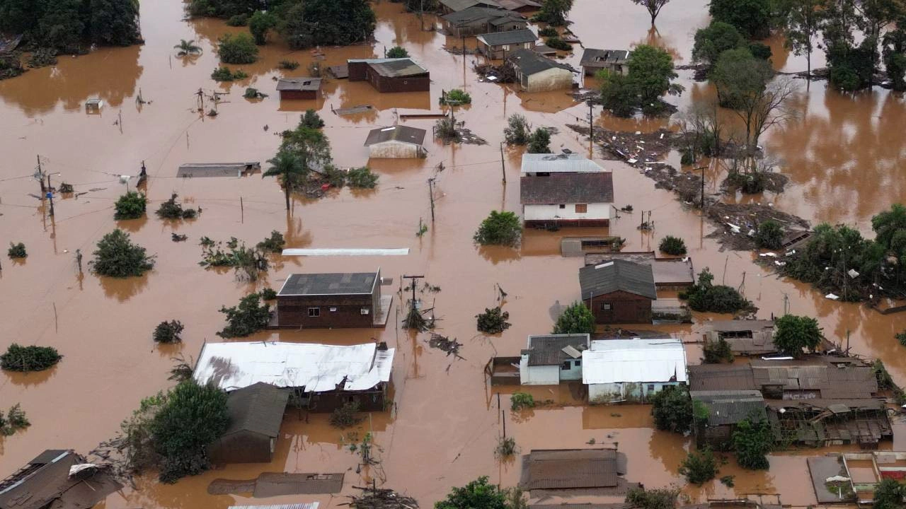 Brezilya'daki sel felaketinde can kaybı 56'ya yükseldi