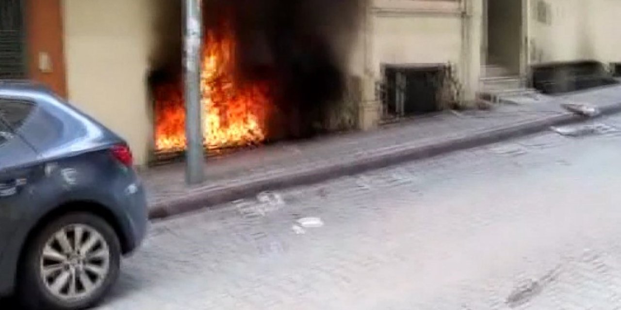 Sultangazi'de Feci Yangın: Canlarını Zor Kurtardılar!