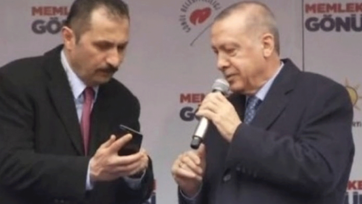 Erdoğan'a mitingi durdurtan telefon!