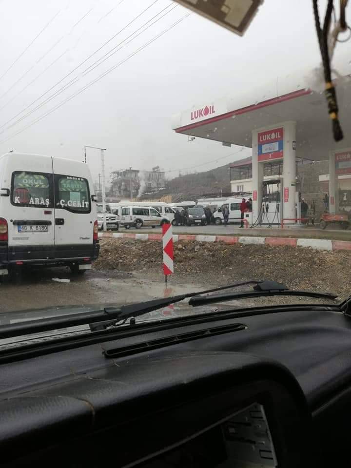 HalkTV.com.tr Özel Haber | AKP mitingleri yine bildiğimiz gibi... Belediye tankerlerinden yakıt ikmali!