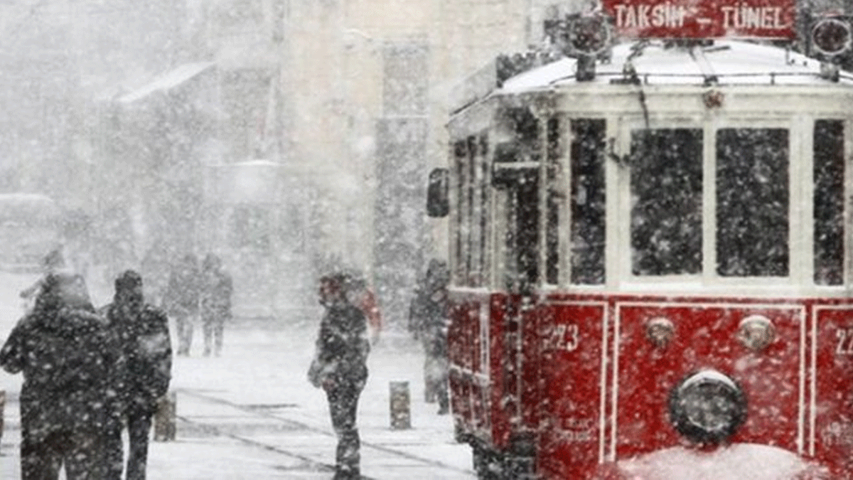 İstanbul pazar günü yoğun kar yağışına teslim olacak!