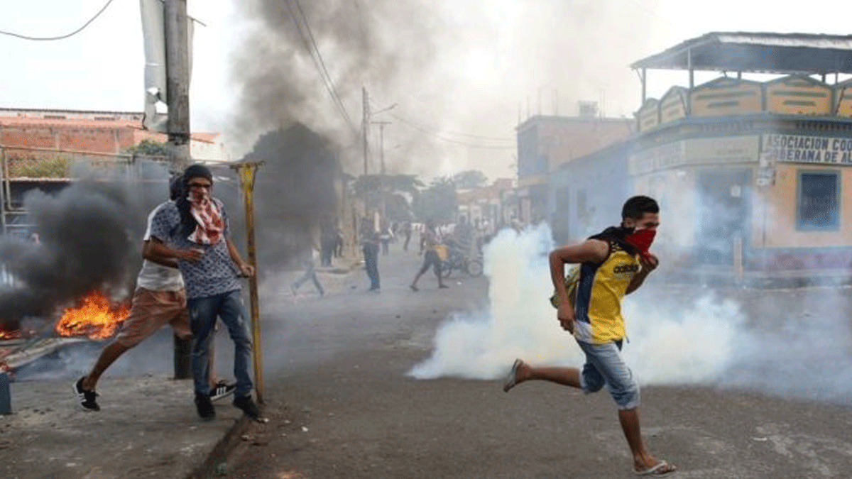 Venezuela ordusu Brezilya sınırında ateş açtı! 4 ölü, 29 yaralı