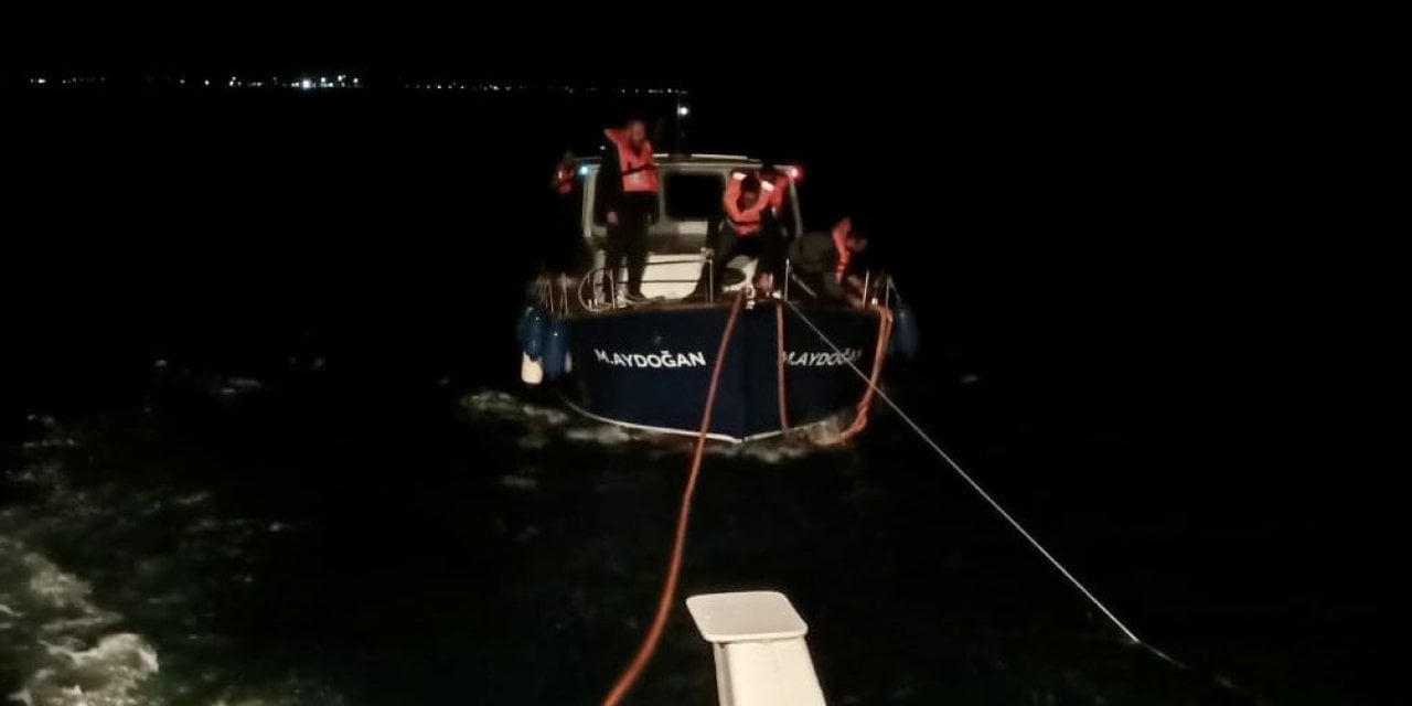 Çanakkale Boğazı'nda Tekne Arızası!