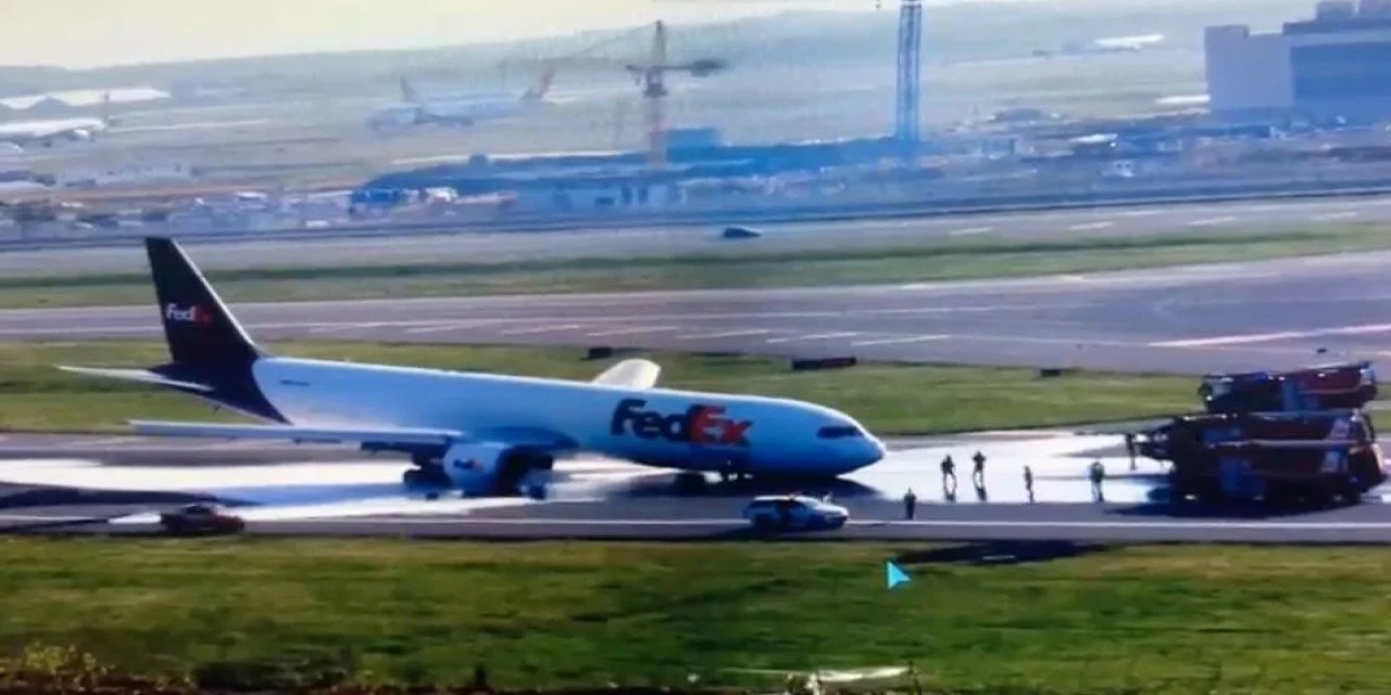 Faciadan Dönülmüştü: İstanbul Havalimanı'ndaki Kapalı Pist Uçuşlara Tekrar Açıldı!