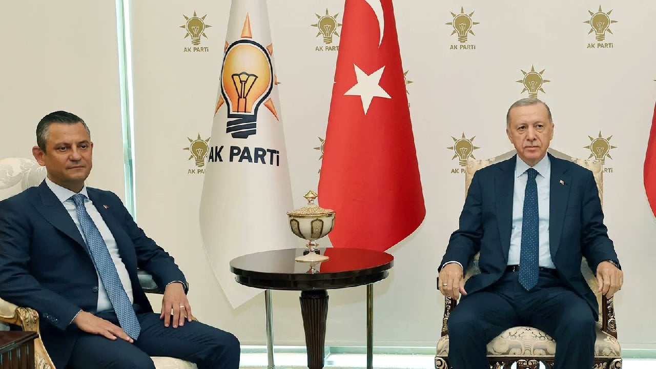Özel Konuyu Açtı, Erdoğan 'Ne Yaptığını Bilmiyorsunuz' Dedi