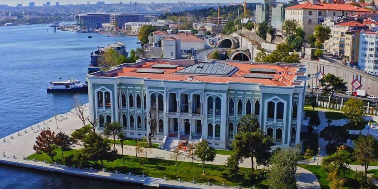 Tarihi Divanhane Binası Erdoğan'ın Çalışma Ofisi Oluyor!