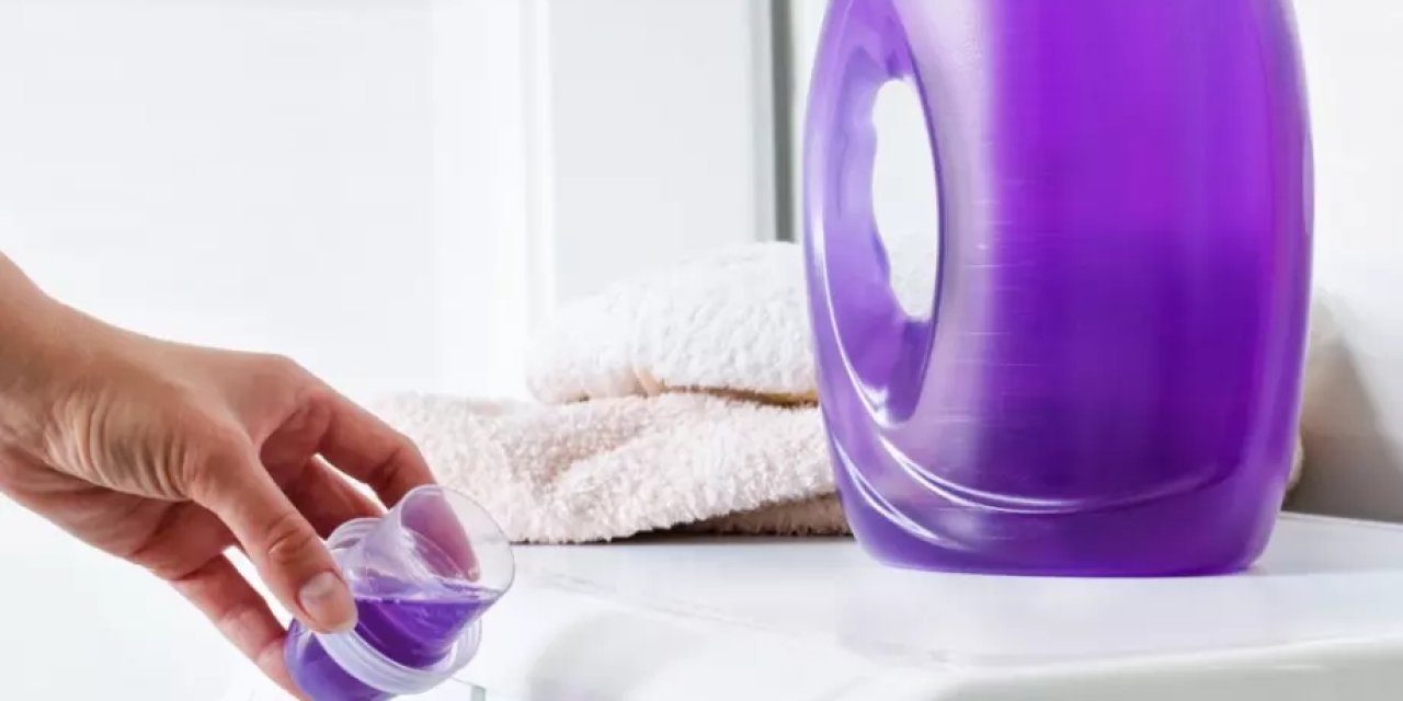 Sıvı çamaşır deterjanı en iyi sonuç verecek şekilde  nasıl kullanılır ? Hepimizin yaptığı 2 hata