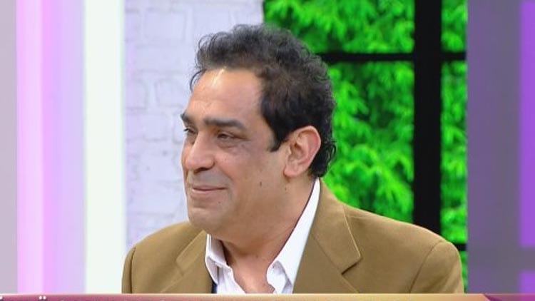 Ticarete atılan ünlü şarkıcı nasıl battığını anlattı!