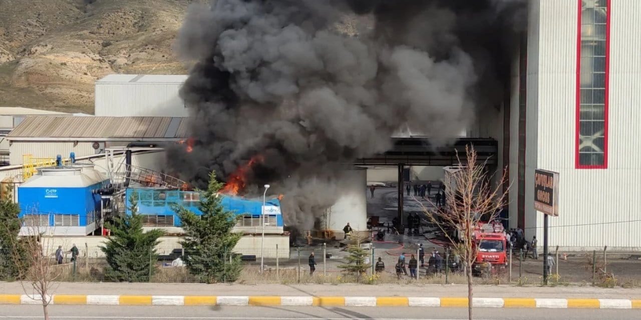 Çankırı'da korkutan Fabrika Yangını!