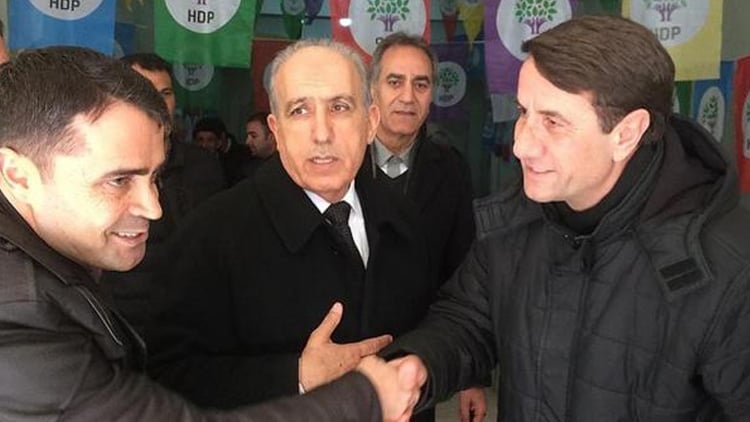 Erdoğan terörist dedi, AKP'li aday ziyarete gitti! İşte AKP-HDP buluşması