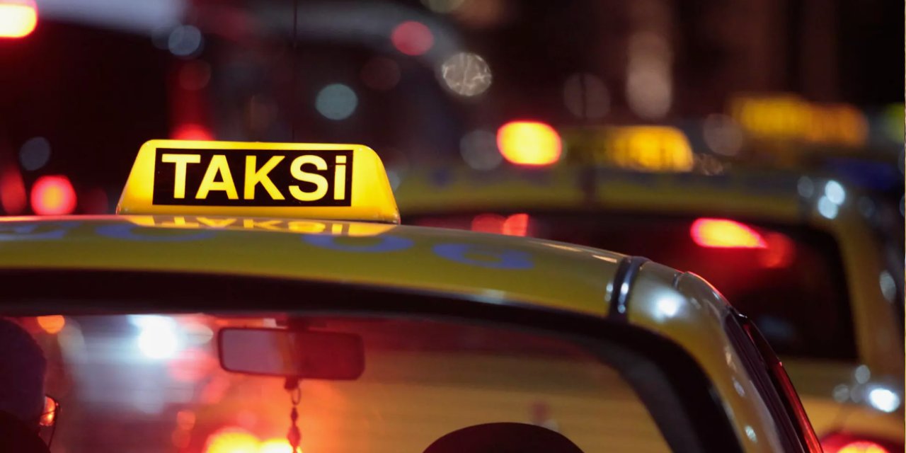Vatandaş Taksi Sorununu Çözdü! Beyoğlu’nda Taksi Çevirebilmek Artık Çok Basit: İki Dakikaya Kapında