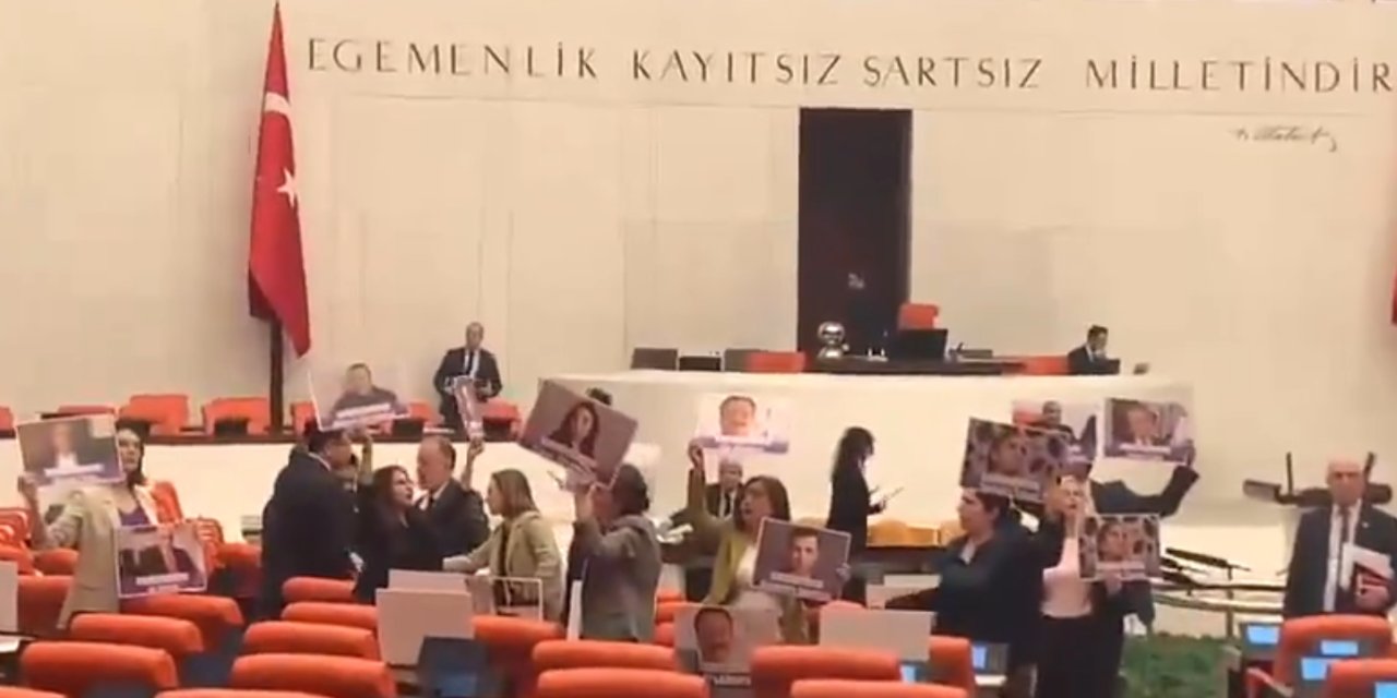 Meclis'te Kobani Protestosu!