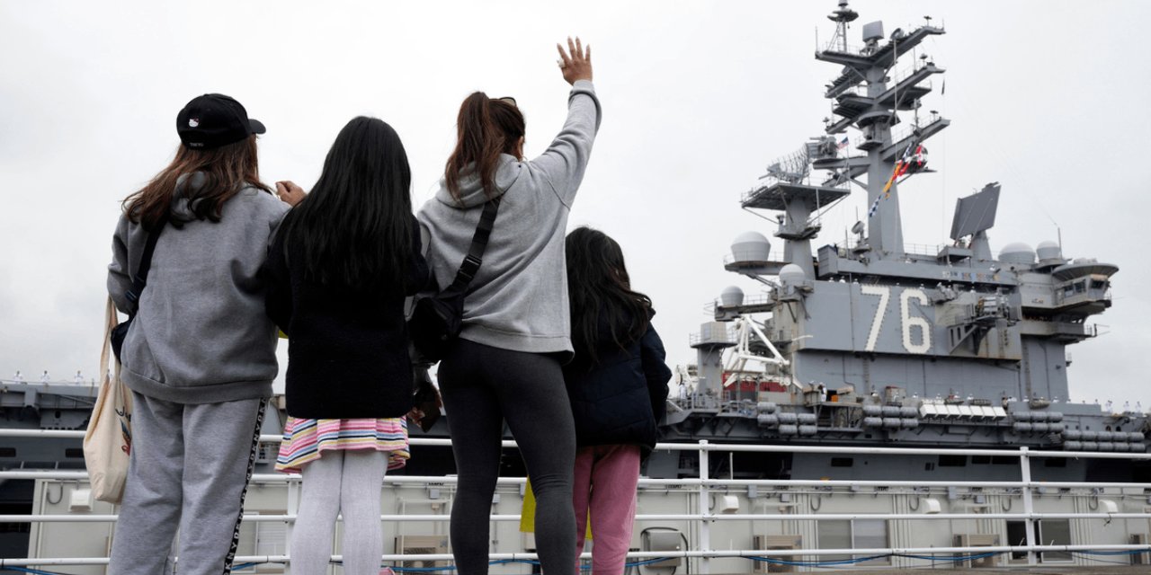 USS Ronald Reagan, 9 Yıl Sonra Japonya'yı Terk Etti
