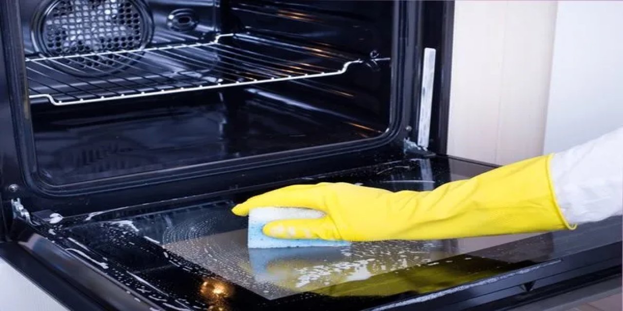 Fırınınız  fırçalamadan , ovalamadan limonla tertemiz olacak: Çok kolay bir temizlik numarası