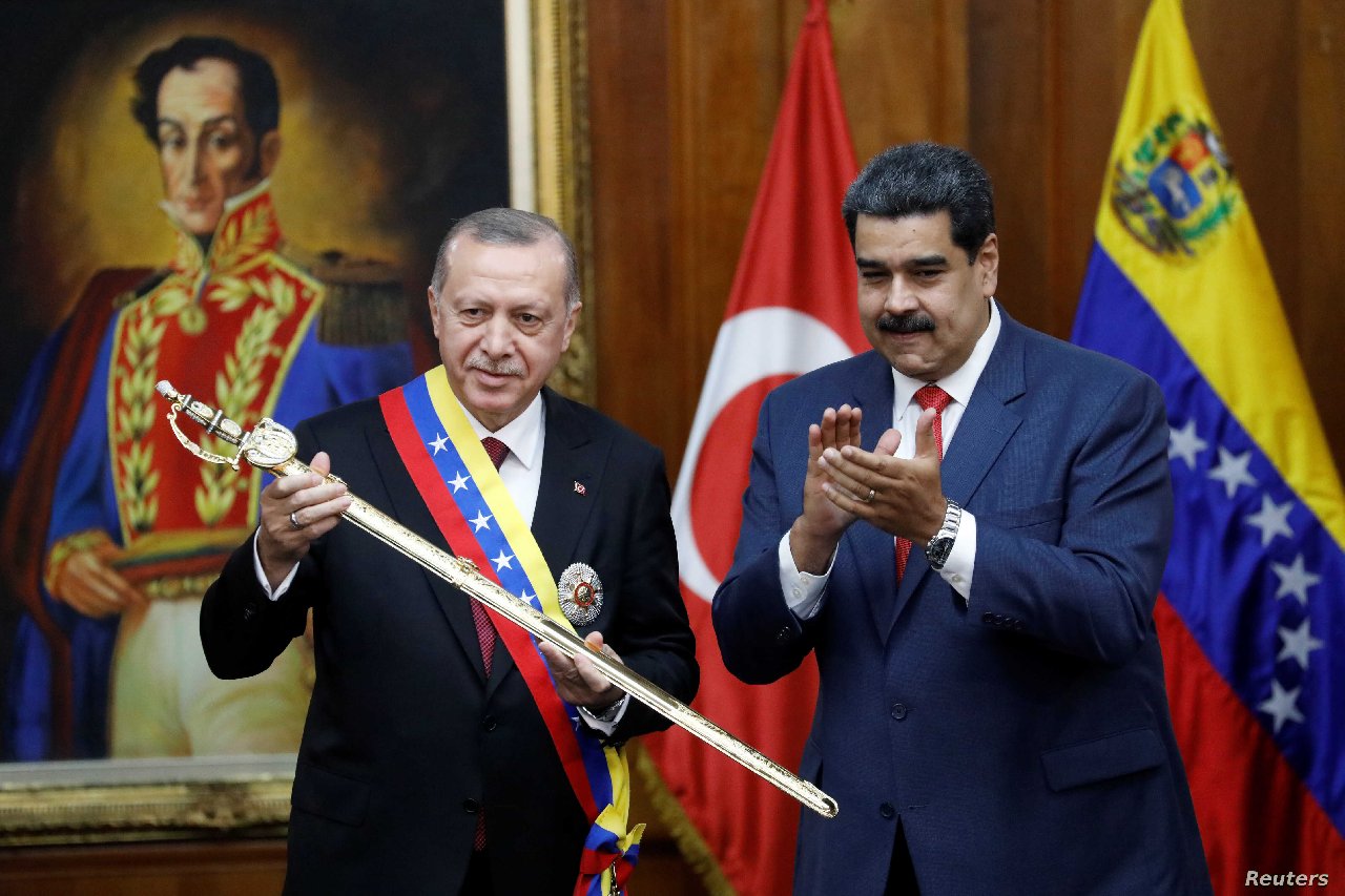 Maduro Türkiye-Venezuela Yatırım Anlaşmasını Canlı Yayında İmzaladı