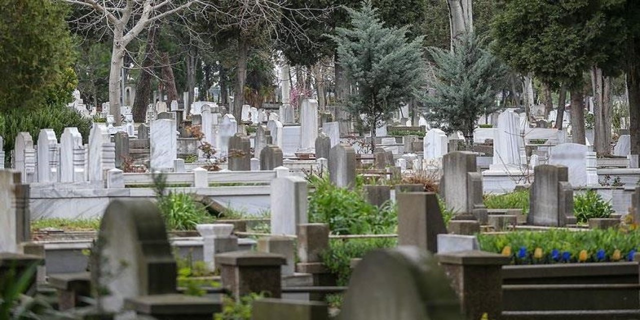Ölmek Bile Artık Pahalı! Boş Mezar Yeri 4 Bin TL'den Başlıyor