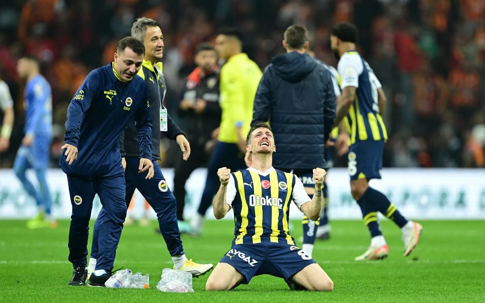 Mert Hakan Yandaş'ın Fenerbahçe'deki Geleceği Belli Oldu