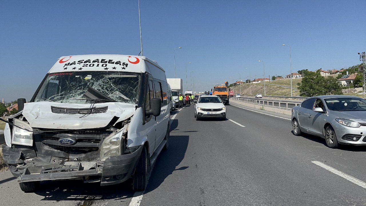 Kayseri'de Zincirleme Kaza: 10 Kişi Yaralandı