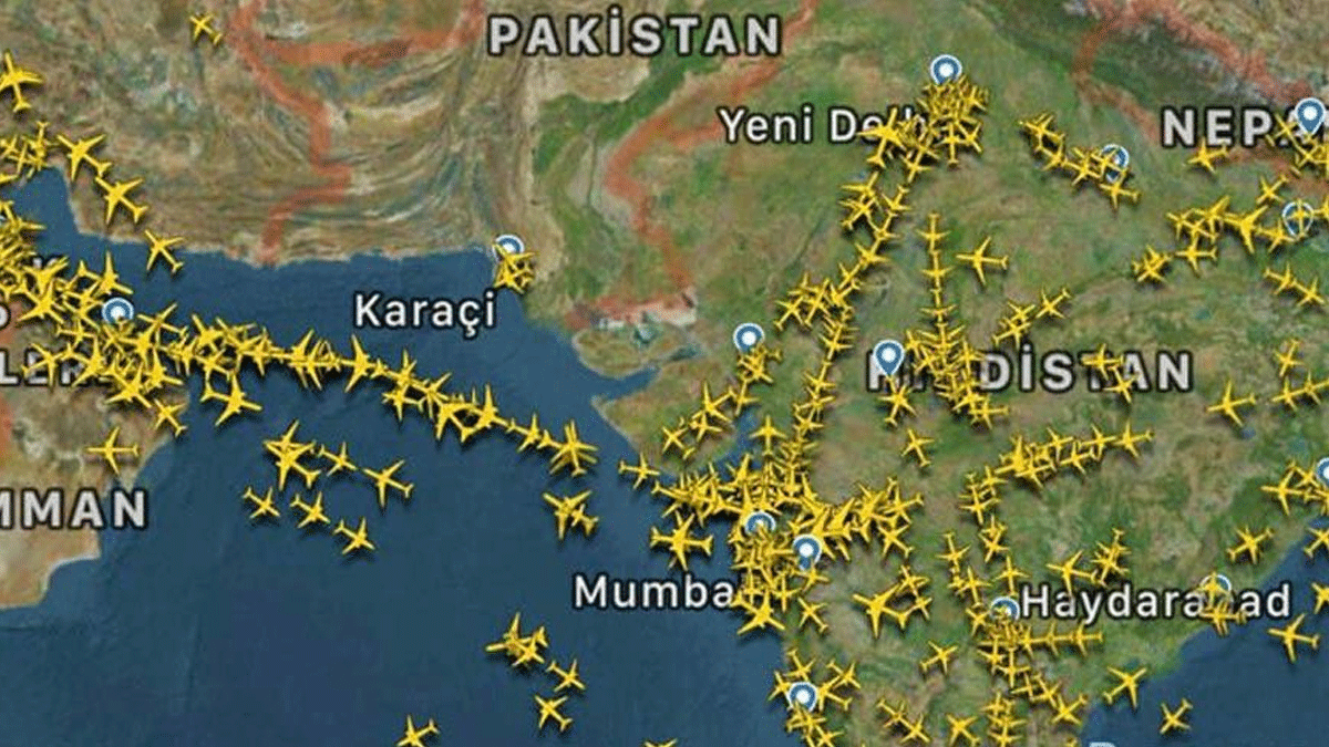 Pakistan’da gökyüzü sessizliğe büründü!