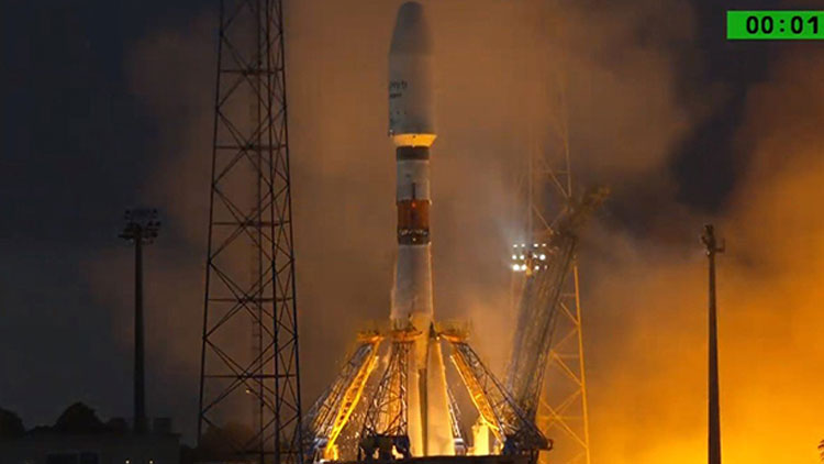 OneWeb'in ilk uyduları uzaya fırlatıldı