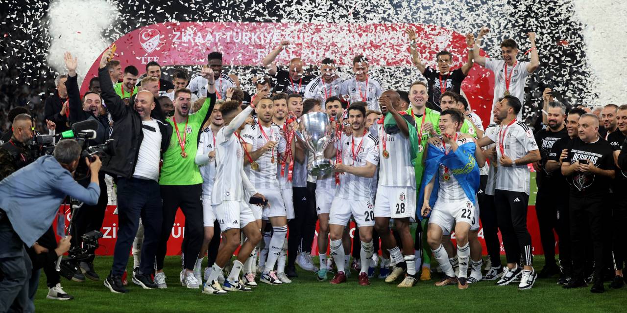 Beşiktaş'tan Zafer Kutlaması
