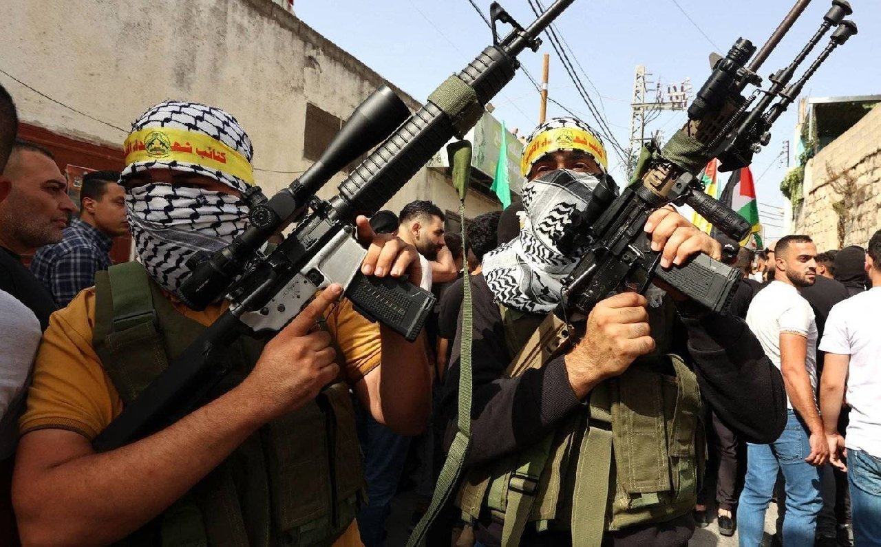 İsrail'de Sirenler Çaldı: Hamas Tel Aviv'e Füze Saldırısı Başlattı