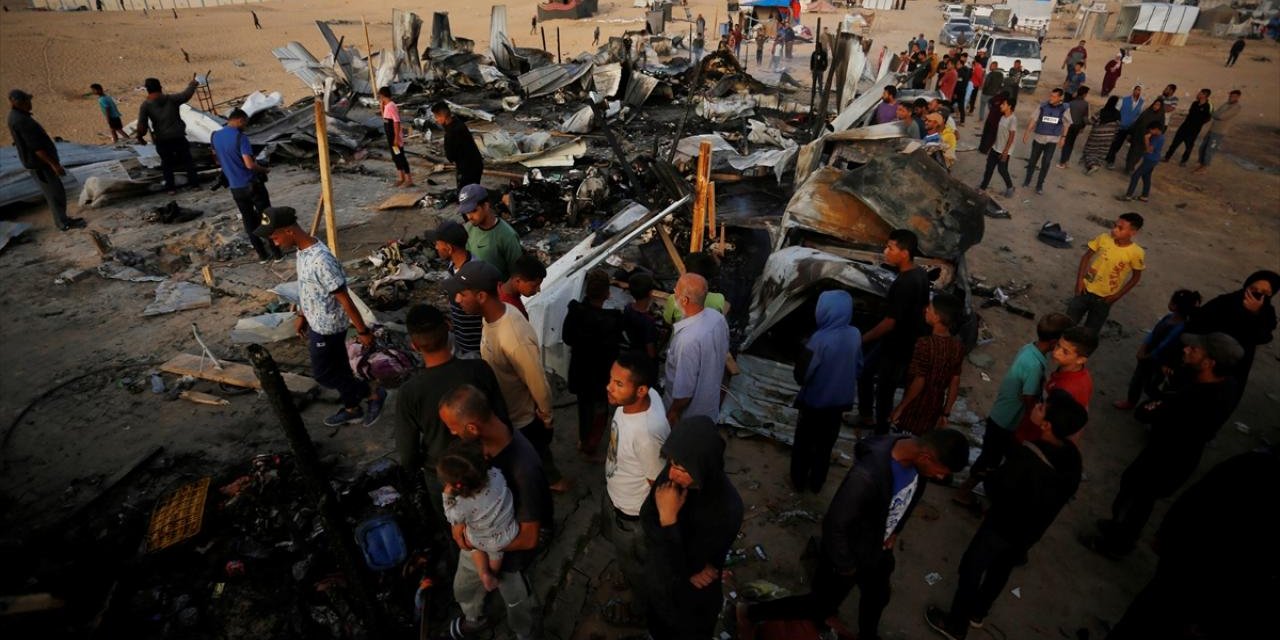 İsrail Yine Çadırlardaki Sivillere Saldırdı: En Az 20 Ölü!